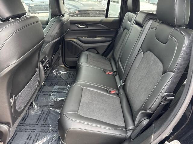 new 2025 Jeep Grand Cherokee car, priced at $48,870