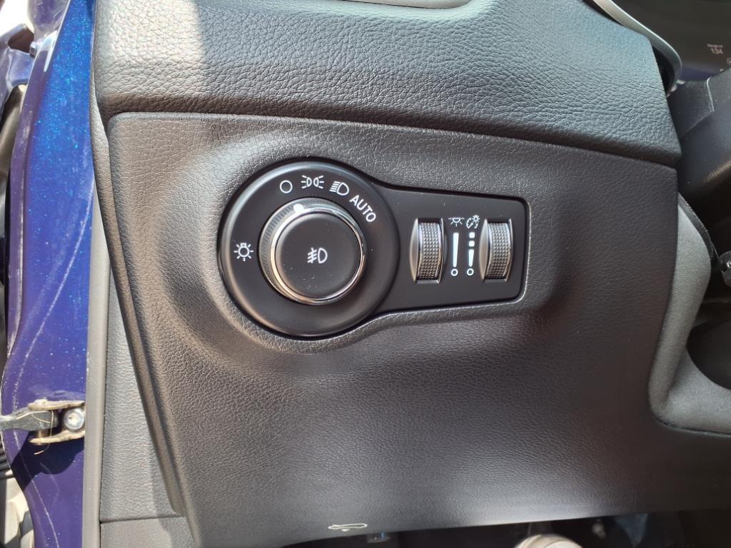 used 2021 Jeep Compass car, priced at $20,995