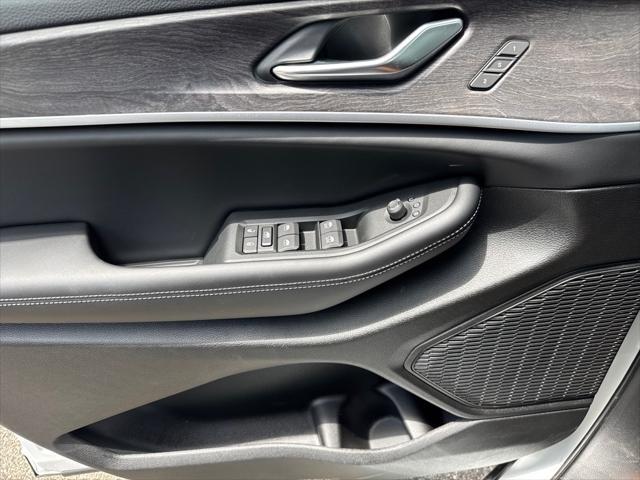 new 2025 Jeep Grand Cherokee L car, priced at $56,910