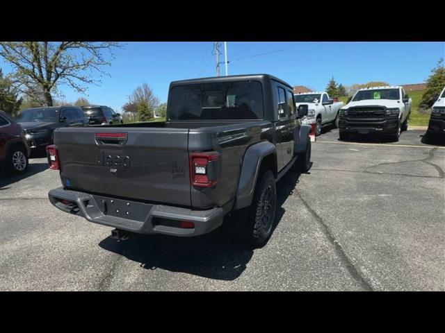 new 2024 Jeep Gladiator car, priced at $47,581