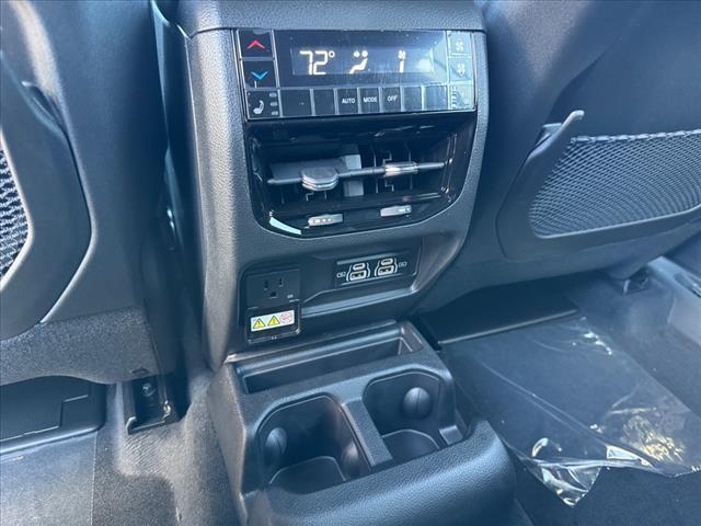 new 2025 Jeep Grand Cherokee L car, priced at $49,051