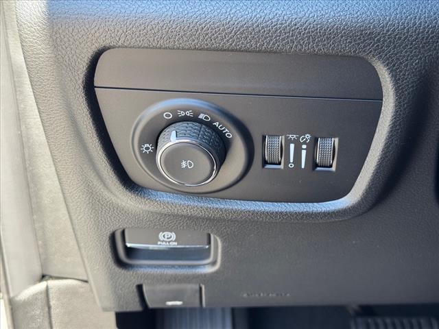 new 2025 Jeep Grand Cherokee L car, priced at $49,051