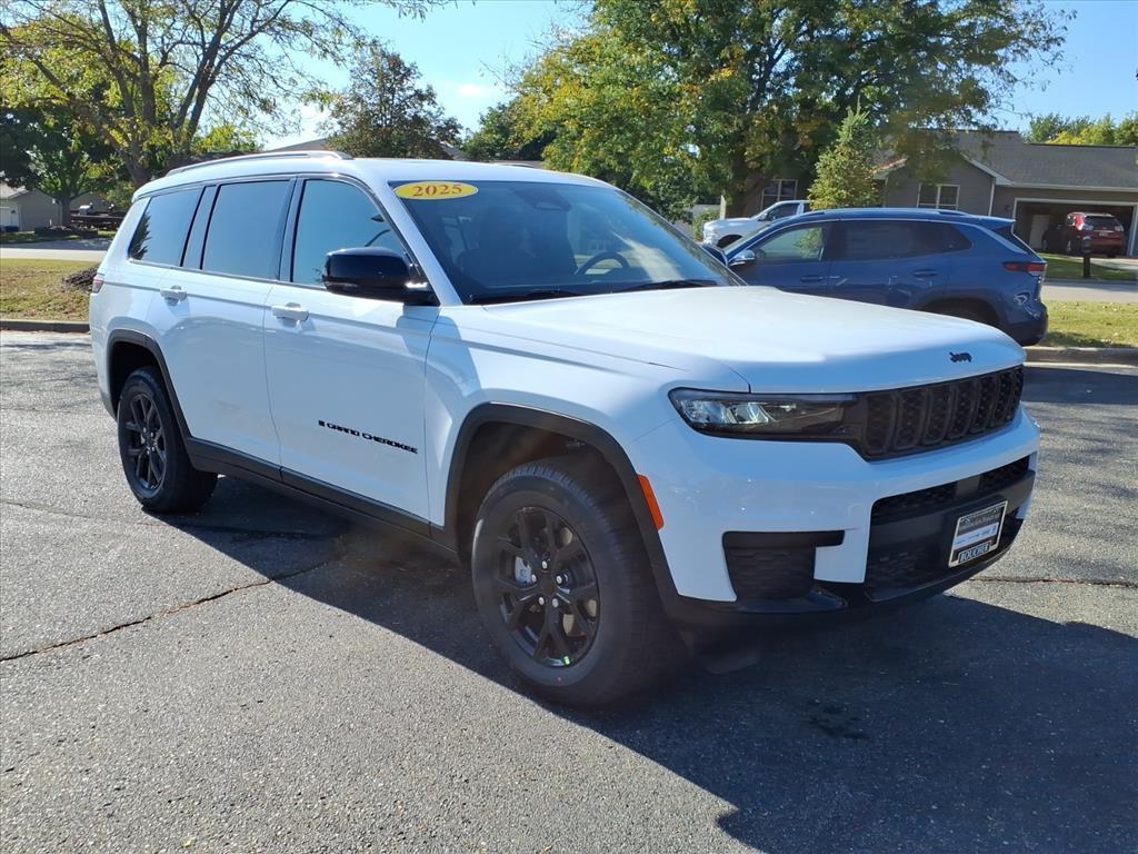 new 2025 Jeep Grand Cherokee L car, priced at $46,630