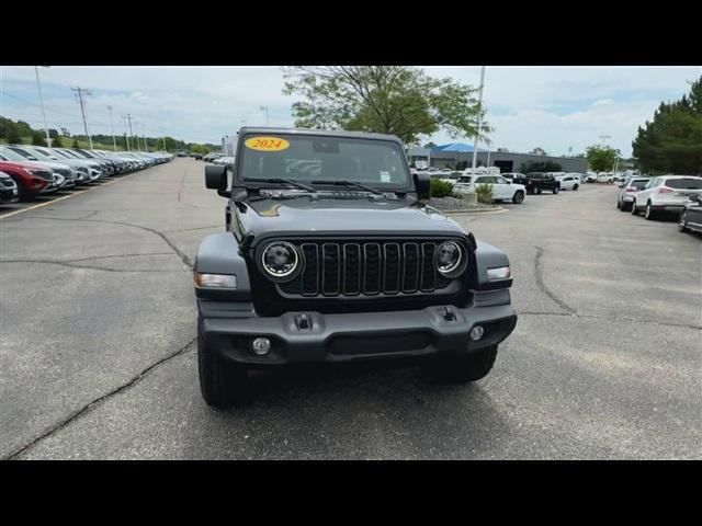 new 2024 Jeep Wrangler car, priced at $48,115