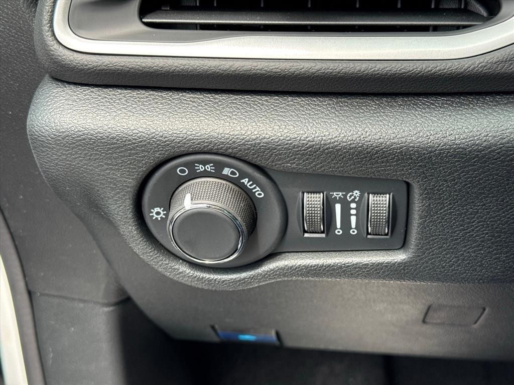 new 2026 Chrysler Voyager car, priced at $39,319