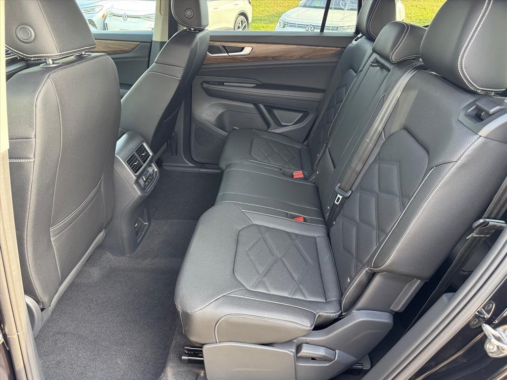 new 2026 Volkswagen Atlas car, priced at $42,920