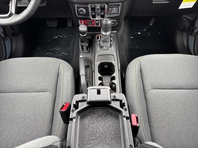 new 2025 Jeep Wrangler car, priced at $51,337