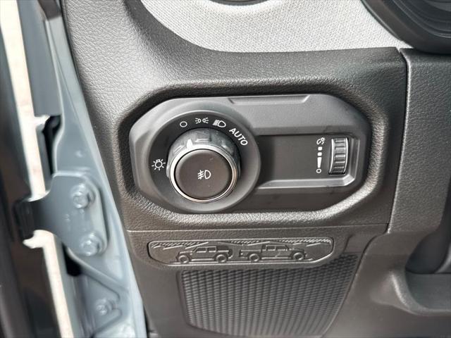 new 2025 Jeep Wrangler car, priced at $51,337