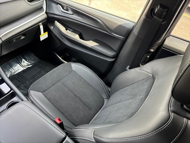 new 2025 Jeep Grand Cherokee L car, priced at $44,087