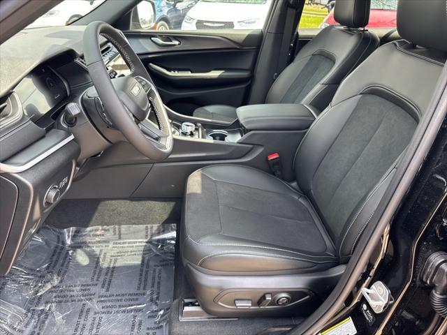 new 2025 Jeep Grand Cherokee L car, priced at $44,087