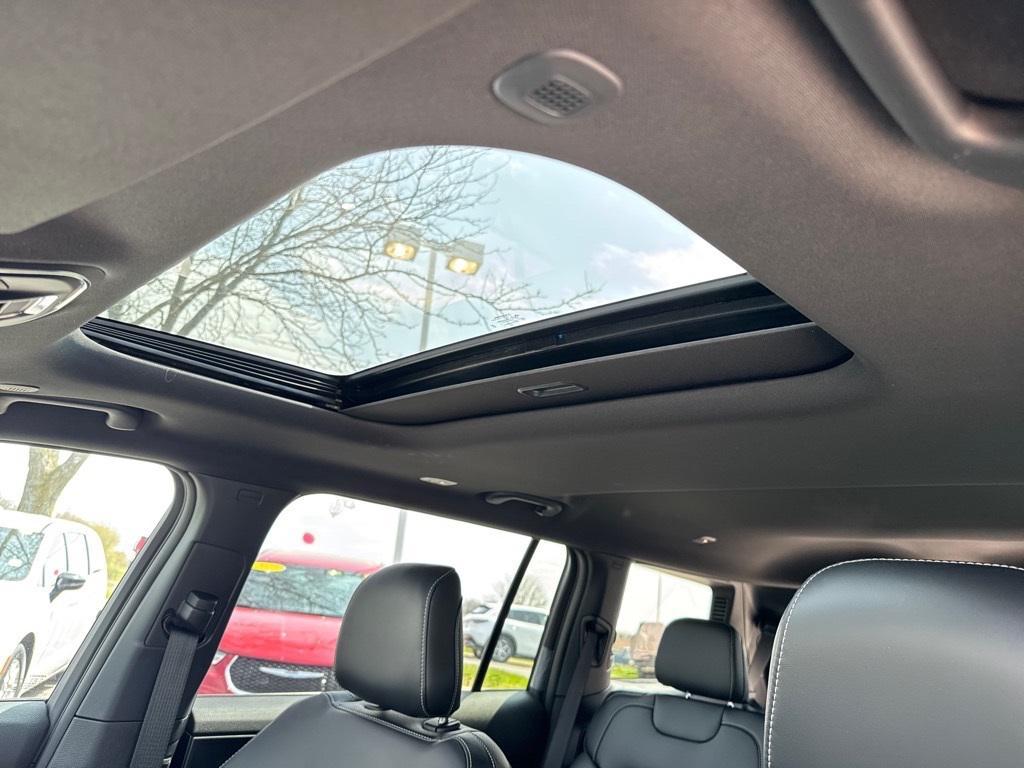 new 2025 Jeep Grand Cherokee L car, priced at $43,641