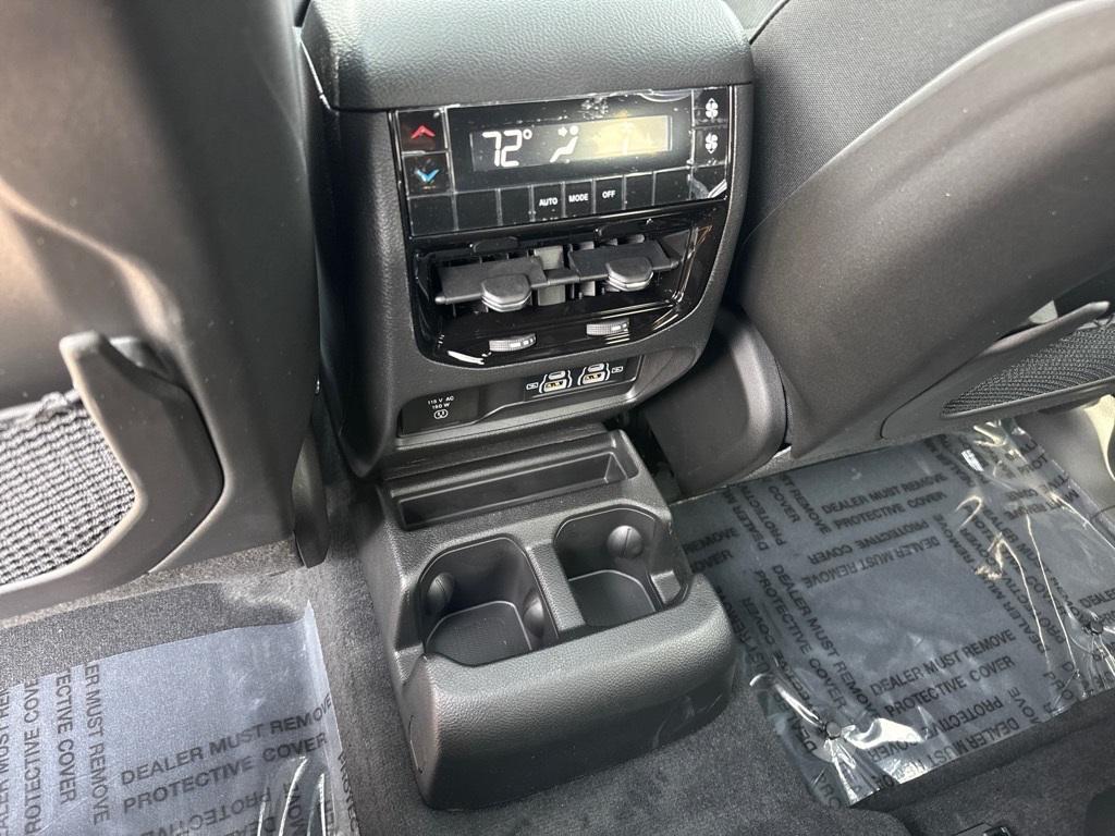 new 2025 Jeep Grand Cherokee L car, priced at $43,641