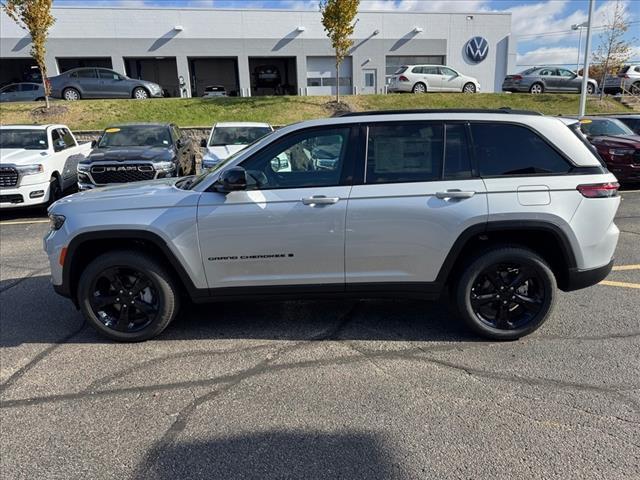 new 2024 Jeep Grand Cherokee car, priced at $44,778