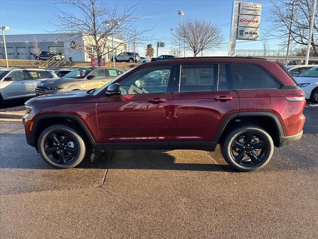 new 2025 Jeep Grand Cherokee car, priced at $49,594