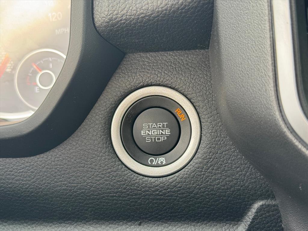 new 2025 Ram 1500 car, priced at $44,982