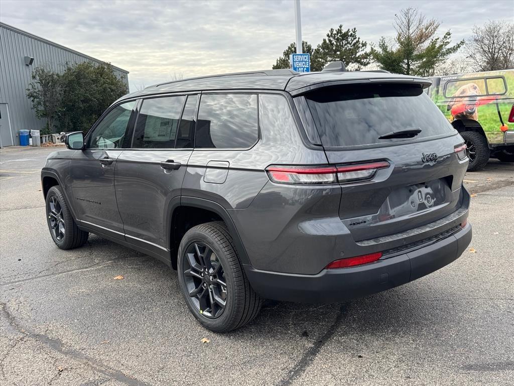 new 2025 Jeep Grand Cherokee L car, priced at $49,872