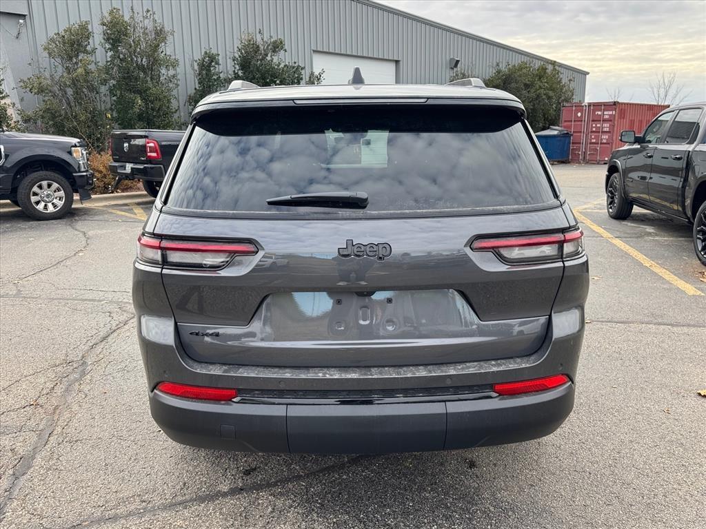 new 2025 Jeep Grand Cherokee L car, priced at $49,872