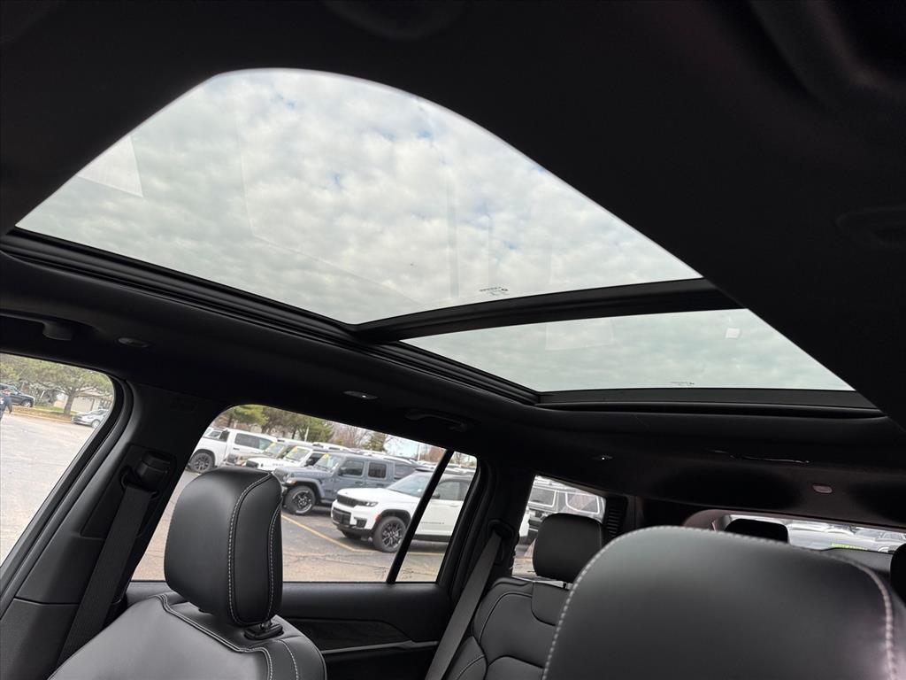 new 2025 Jeep Grand Cherokee L car, priced at $49,872