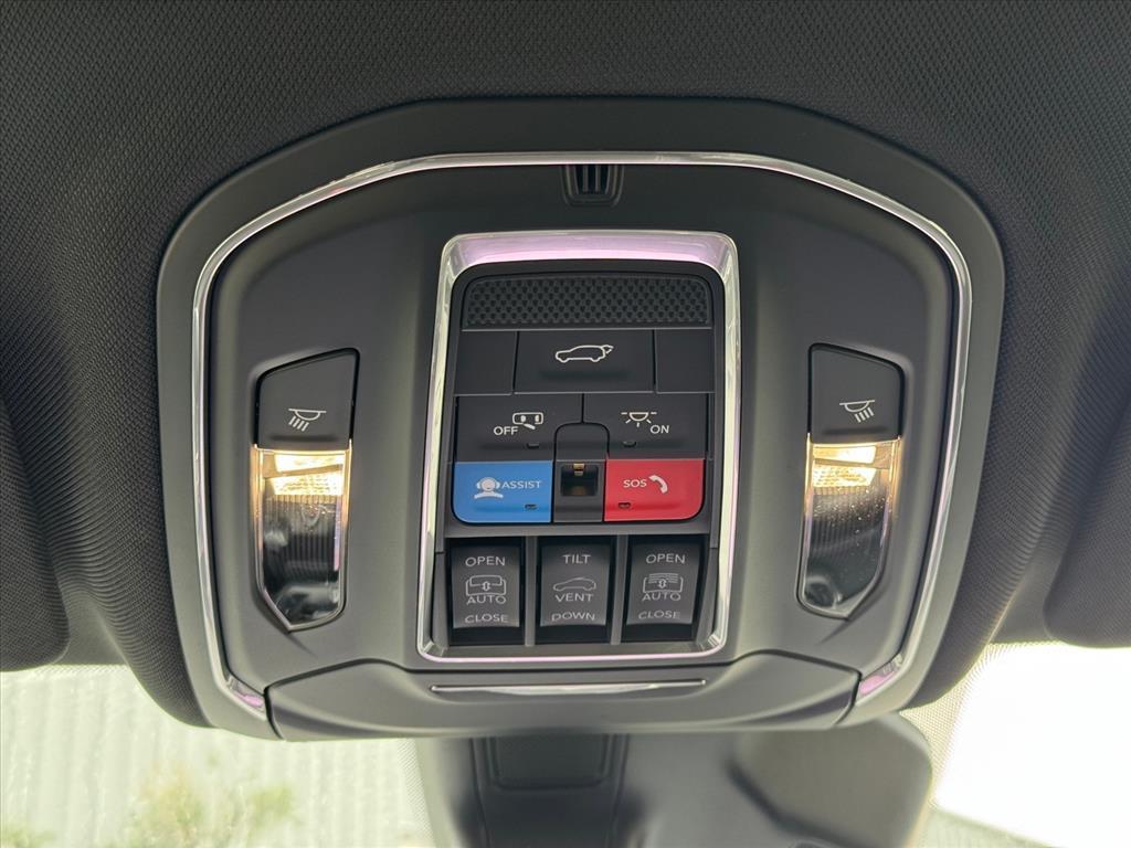 new 2025 Jeep Grand Cherokee L car, priced at $49,872