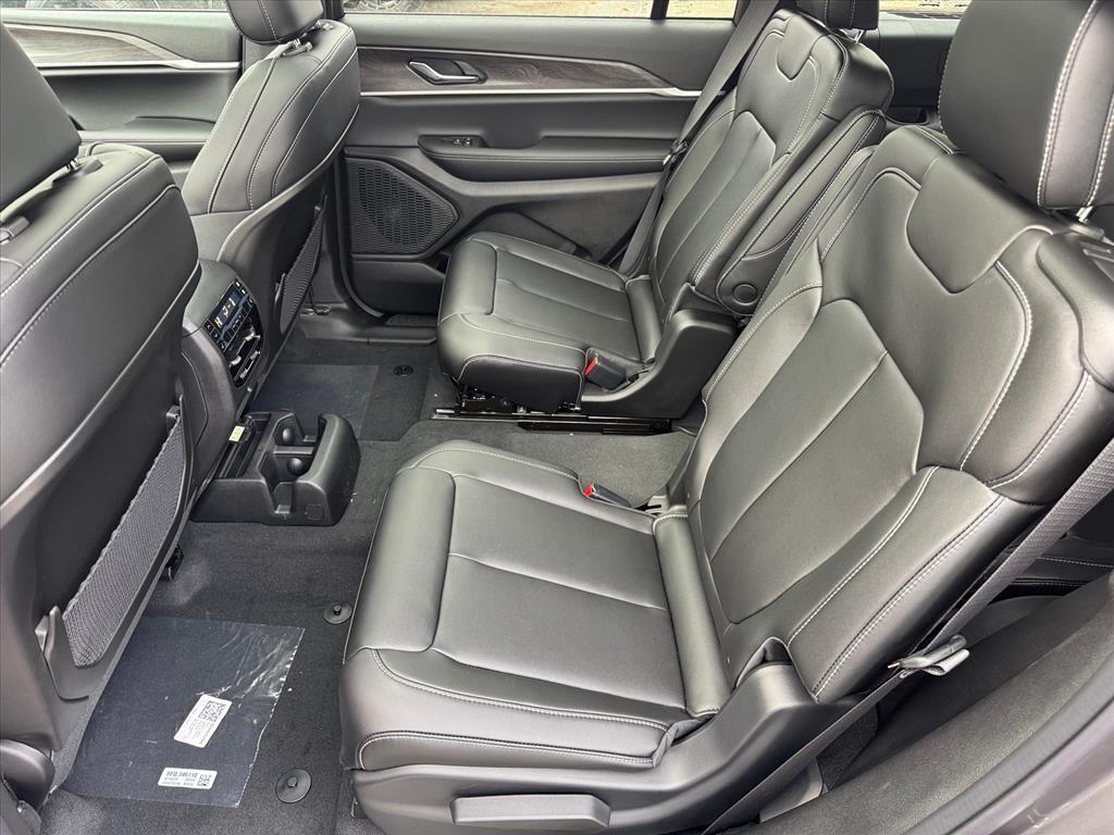 new 2025 Jeep Grand Cherokee L car, priced at $49,872