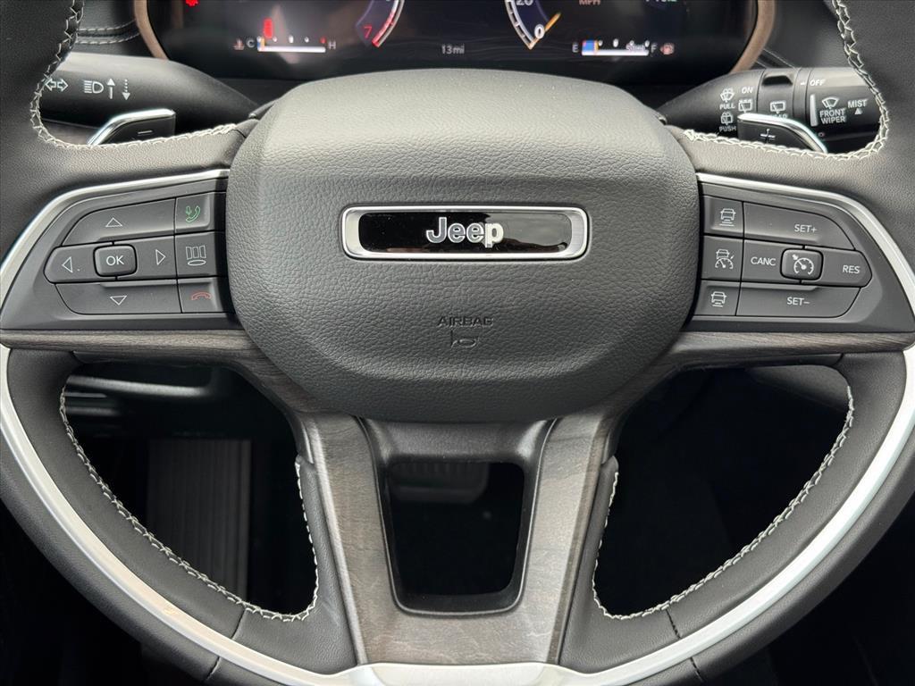 new 2025 Jeep Grand Cherokee L car, priced at $49,872