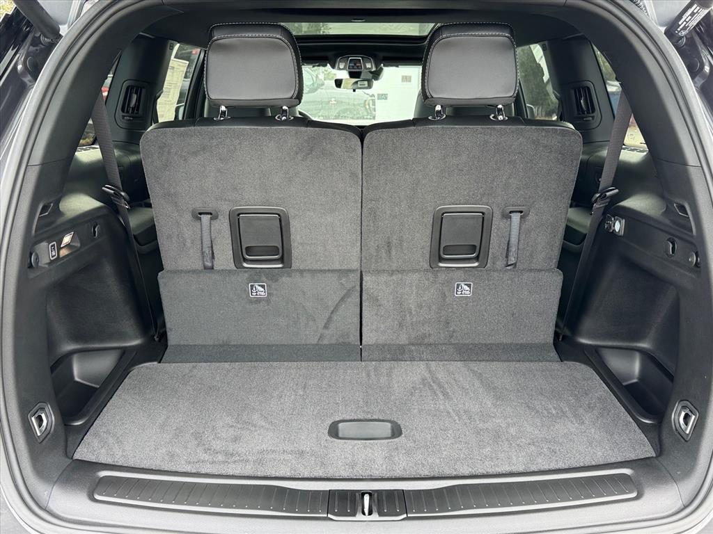 new 2025 Jeep Grand Cherokee L car, priced at $49,872