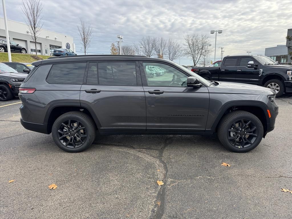 new 2025 Jeep Grand Cherokee L car, priced at $49,872
