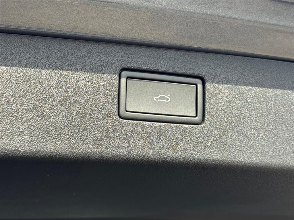 new 2026 Volkswagen Tiguan car, priced at $39,110