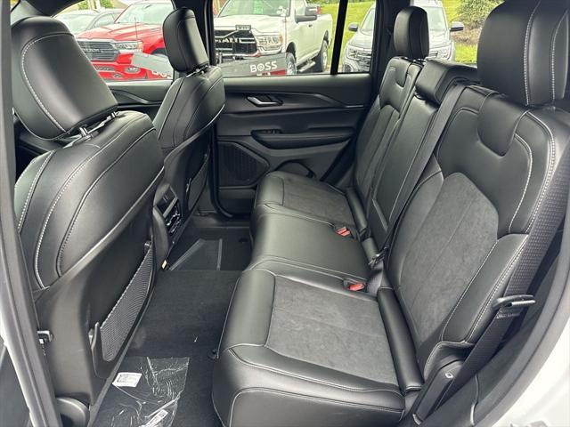 used 2024 Jeep Grand Cherokee car, priced at $38,995