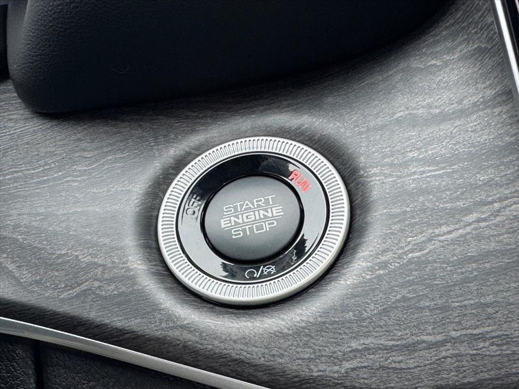 new 2025 Jeep Grand Cherokee car, priced at $50,891
