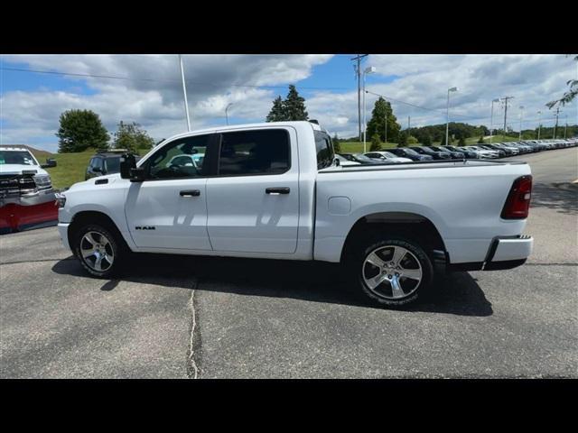 new 2025 Ram 1500 car, priced at $47,343