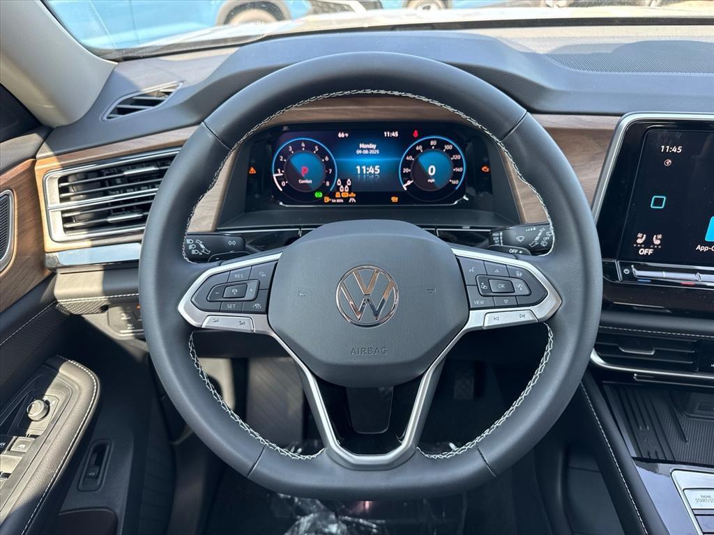 new 2026 Volkswagen Atlas car, priced at $47,875