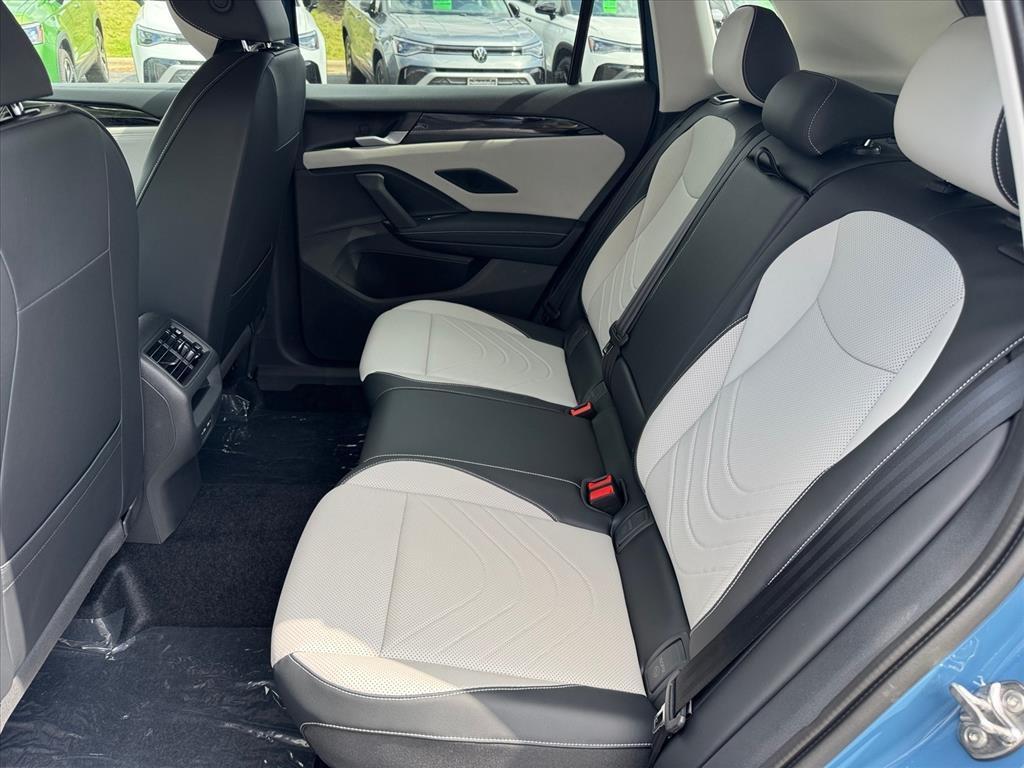 new 2025 Volkswagen Tiguan car, priced at $33,214