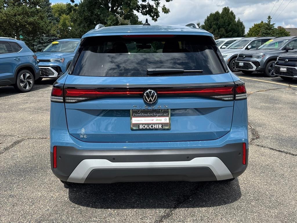 new 2025 Volkswagen Tiguan car, priced at $33,214