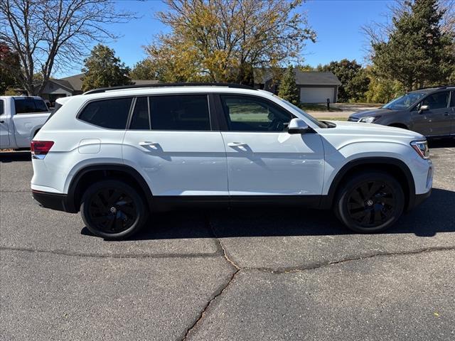 new 2025 Volkswagen Atlas car, priced at $45,485