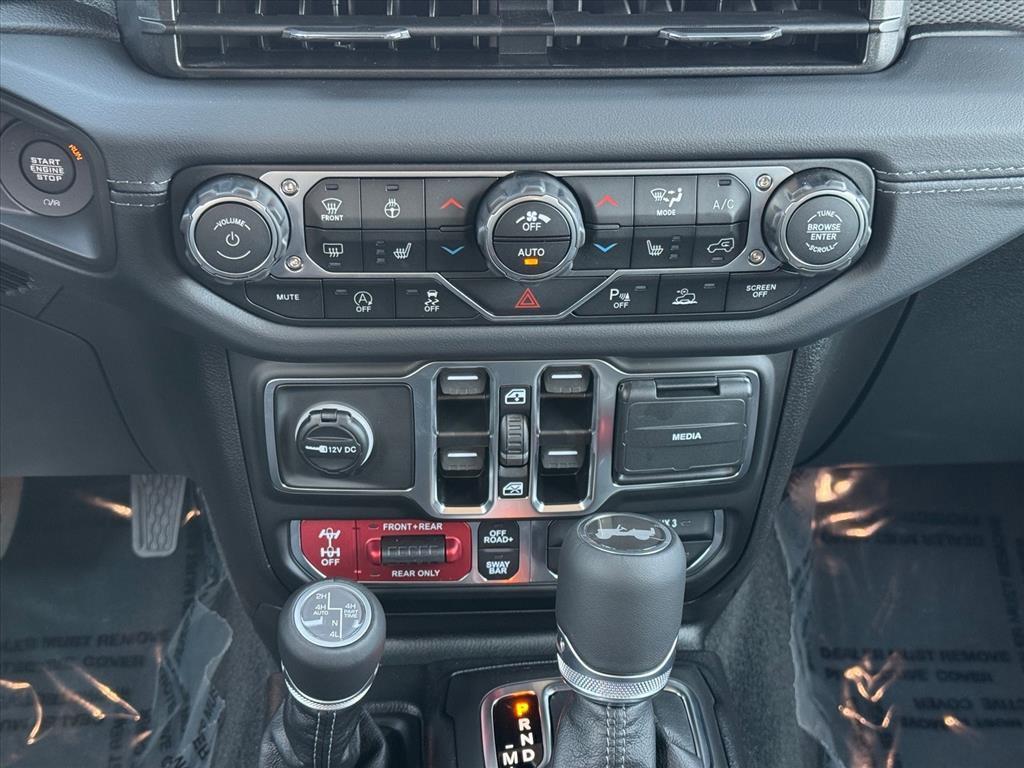 new 2025 Jeep Wrangler car, priced at $63,192
