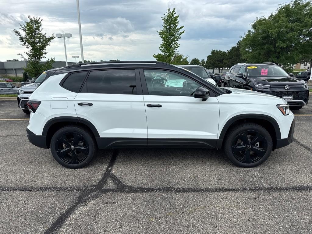 new 2025 Volkswagen Taos car, priced at $31,009