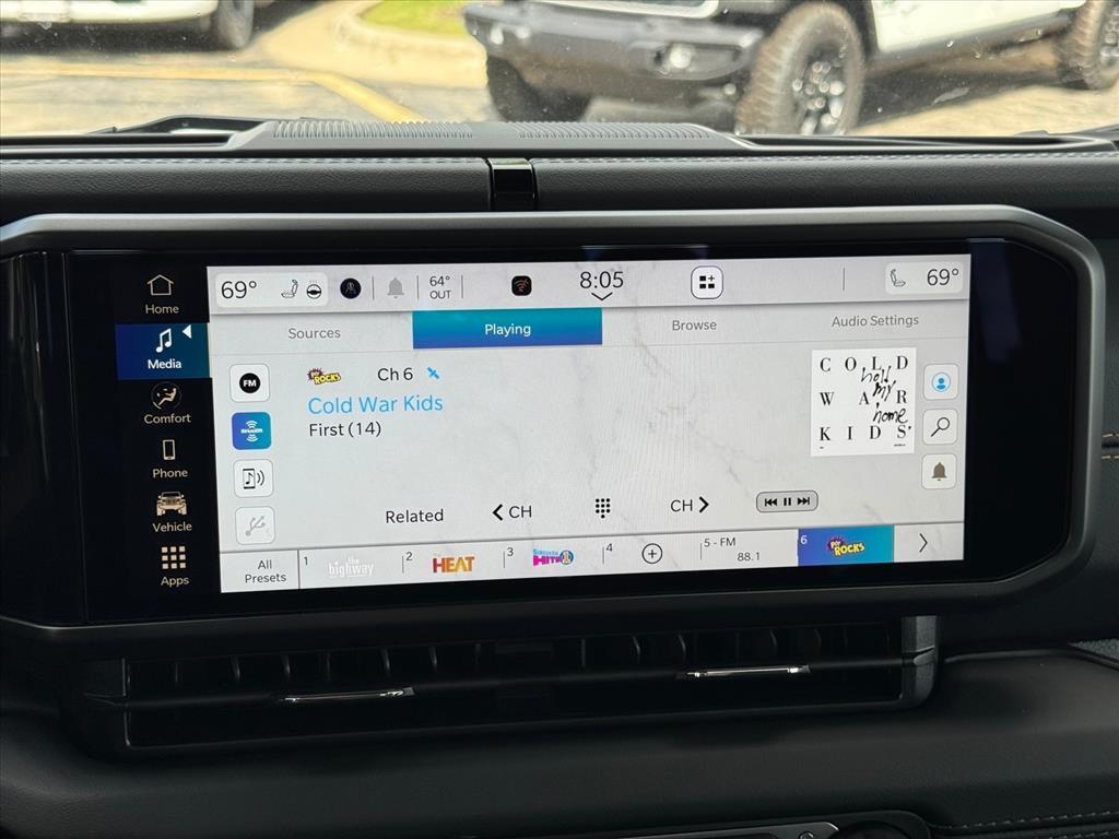 new 2025 Jeep Gladiator car, priced at $46,829