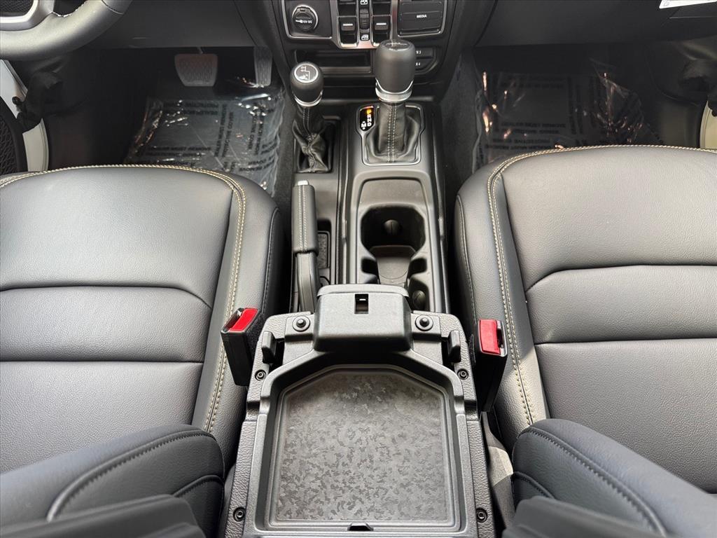 new 2025 Jeep Gladiator car, priced at $46,829