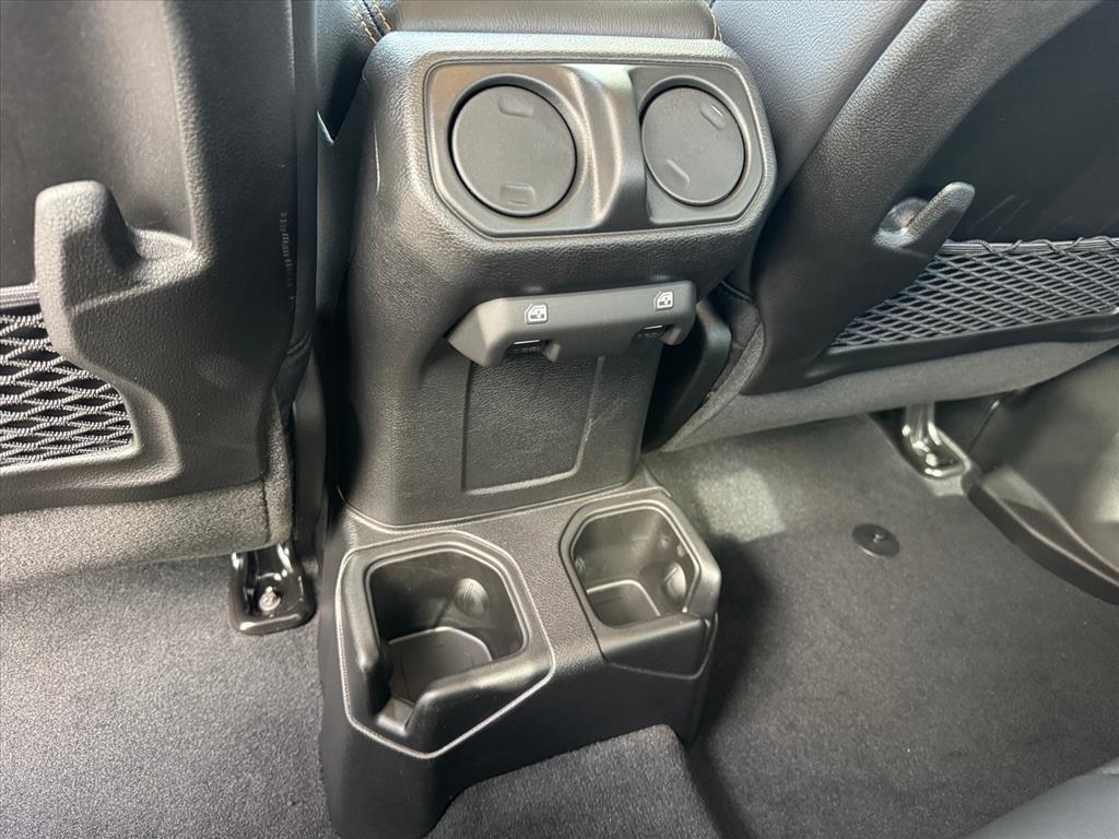 new 2025 Jeep Gladiator car, priced at $46,829