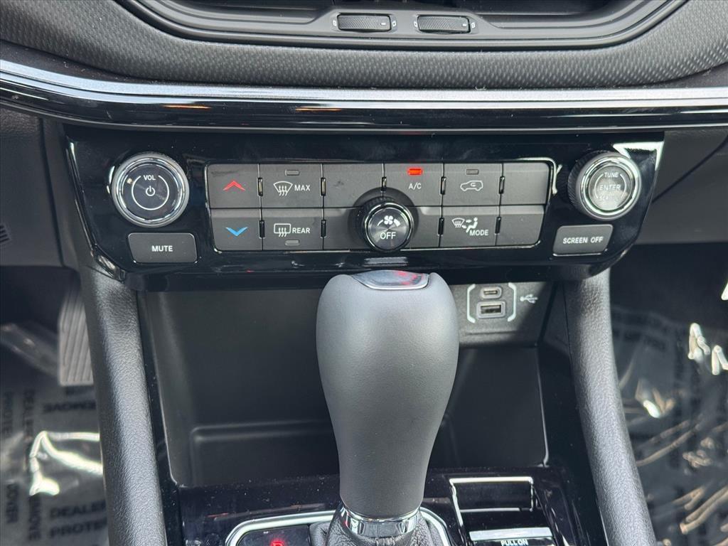 new 2026 Jeep Compass car, priced at $33,185