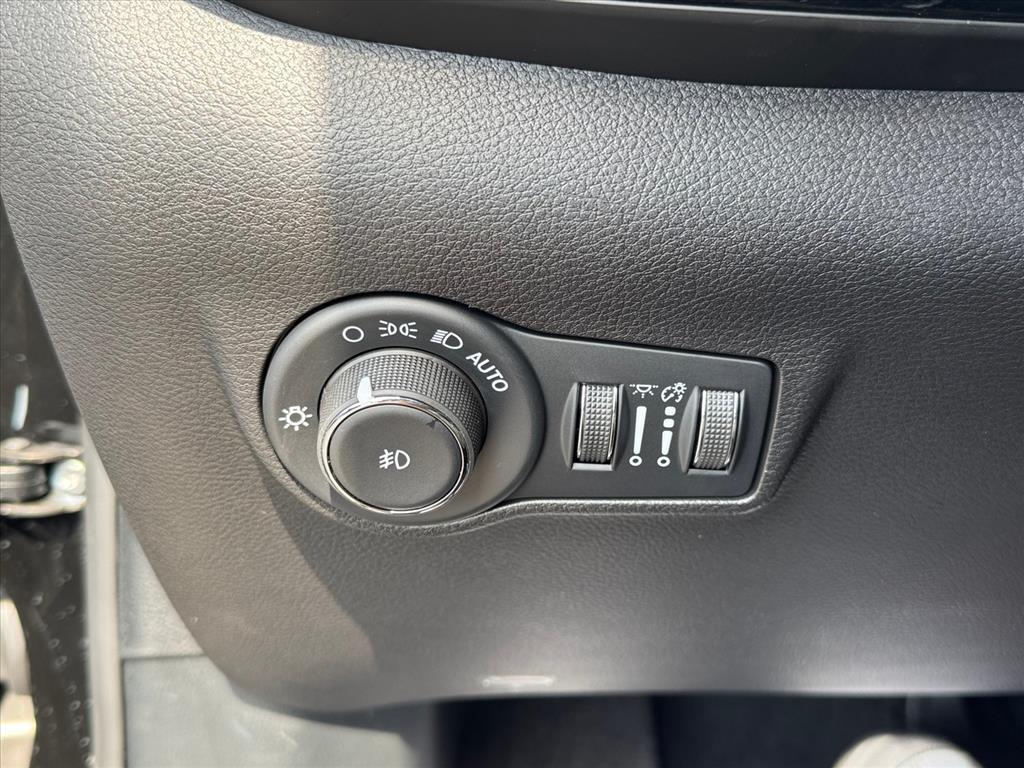 new 2026 Jeep Compass car, priced at $33,185