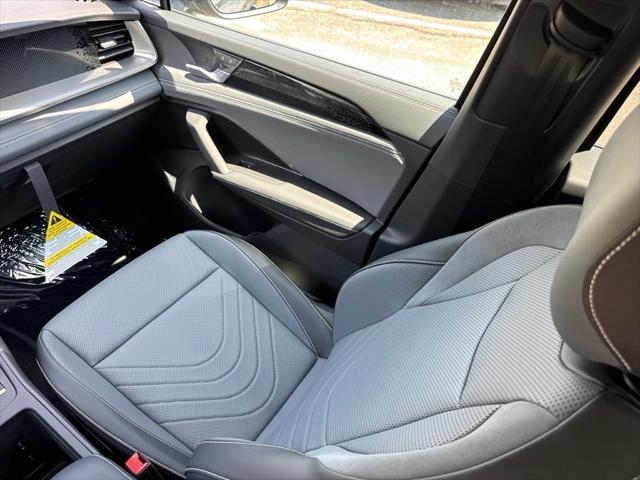 new 2025 Volkswagen Tiguan car, priced at $38,061