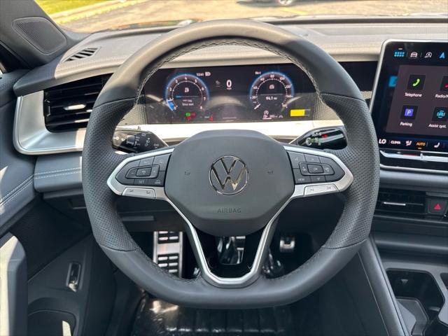 new 2025 Volkswagen Tiguan car, priced at $38,061