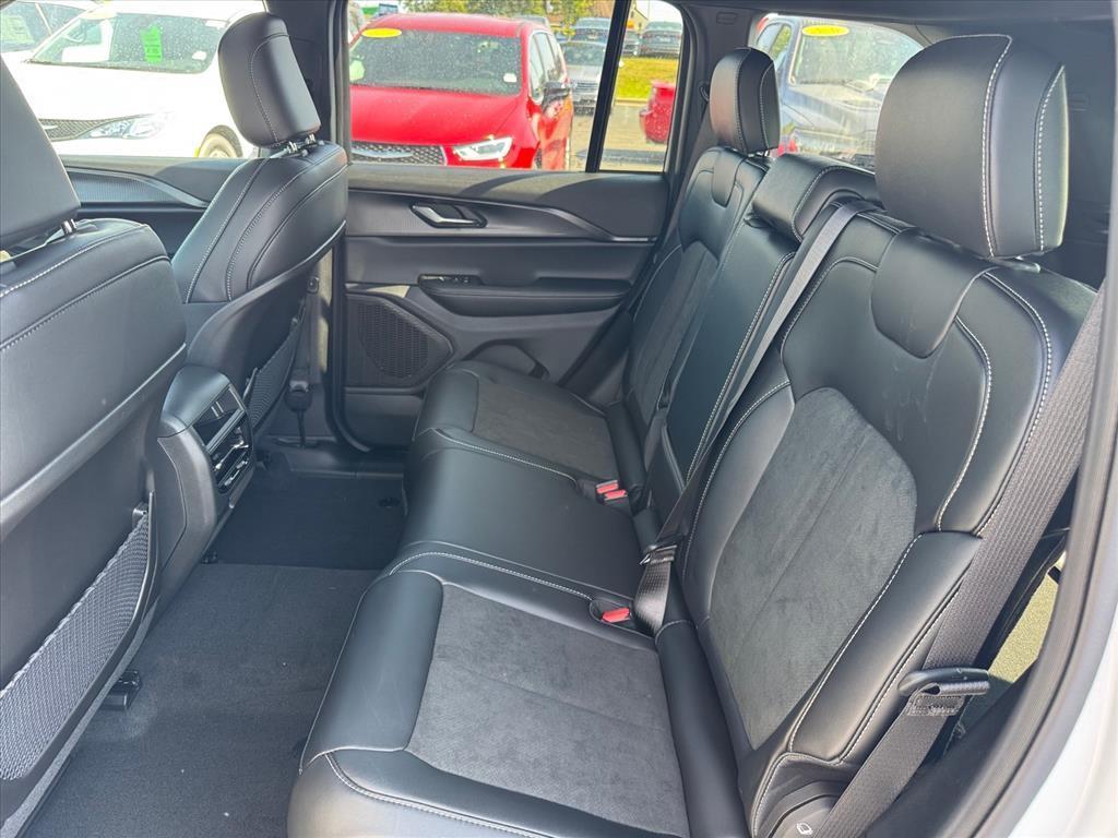 new 2025 Jeep Grand Cherokee car, priced at $44,409