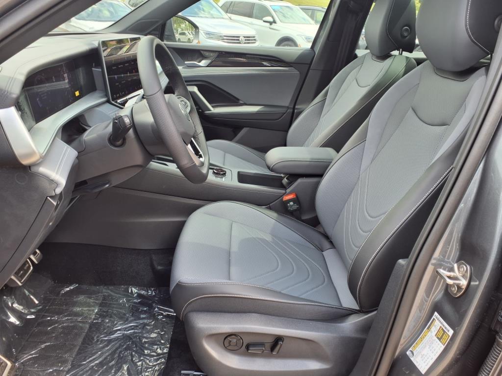 new 2025 Volkswagen Tiguan car, priced at $37,794