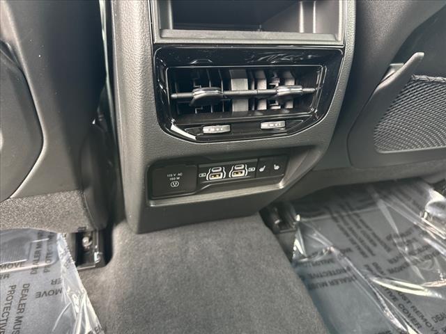 new 2025 Jeep Grand Cherokee car, priced at $49,203