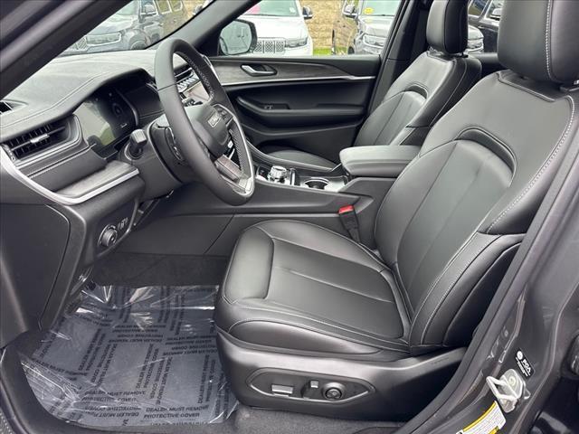 new 2025 Jeep Grand Cherokee car, priced at $49,203