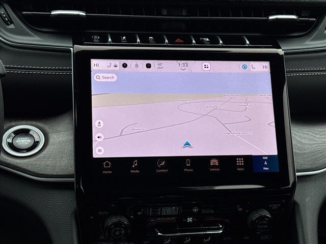 new 2025 Jeep Grand Cherokee car, priced at $49,203