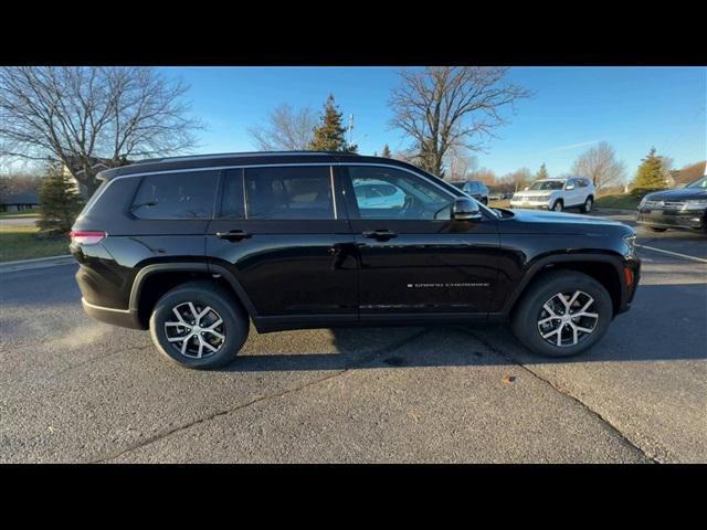 new 2024 Jeep Grand Cherokee L car, priced at $42,995